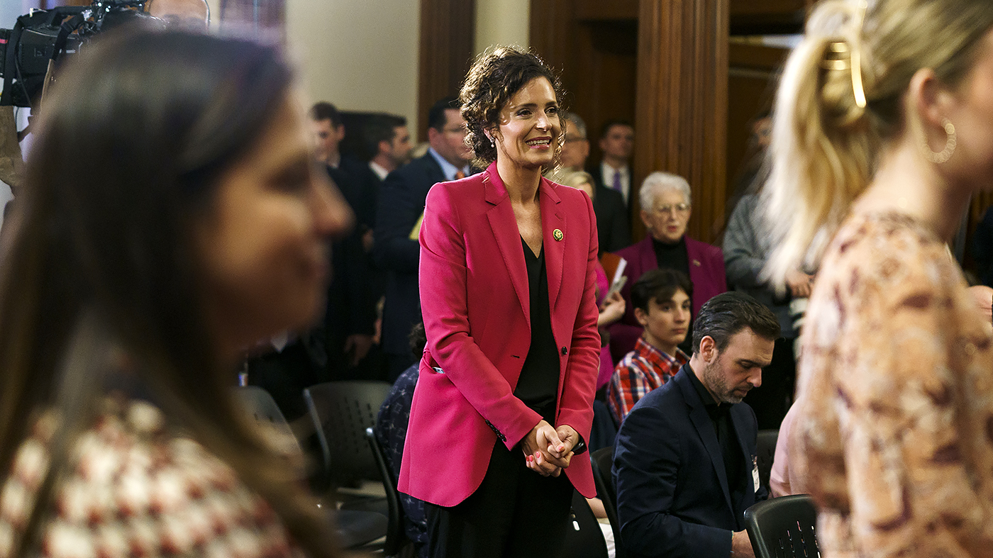 Julia Letlow's Signature Bill Makes Schools Hand Parents a List of Every Book in the Library. It Died in the Senate. Now She's One Election From There.